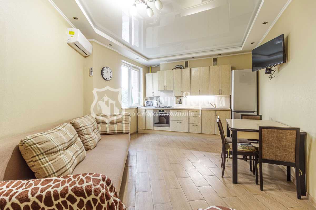 Продажа 2-комнатной квартиры 72.6 м², Ивана Франко ул., 6