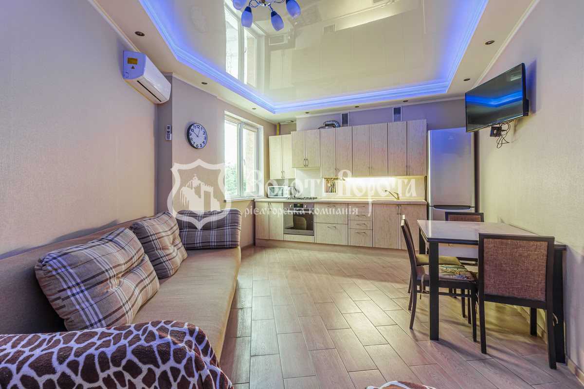 Продажа 2-комнатной квартиры 72.6 м², Ивана Франко ул., 6