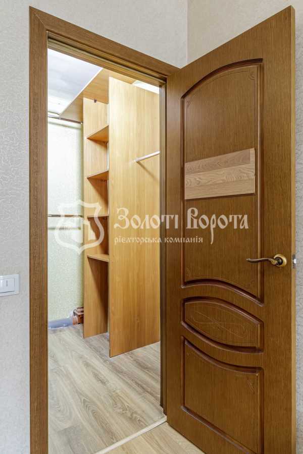 Продажа 2-комнатной квартиры 72.6 м², Ивана Франко ул., 6