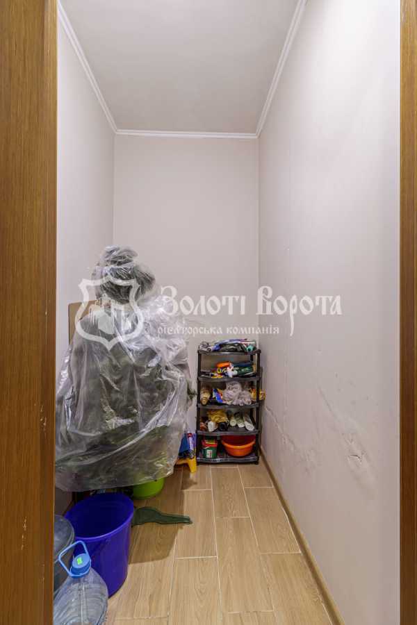 Продажа 2-комнатной квартиры 72.6 м², Ивана Франко ул., 6