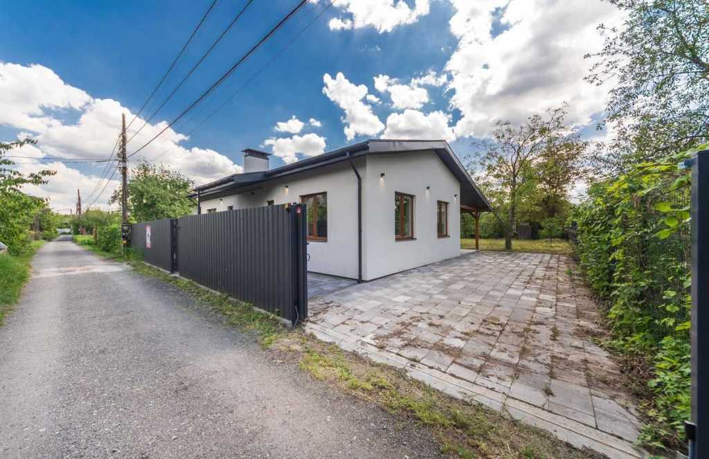 Аренда коттеджа 90 м², Синеозерная ул.