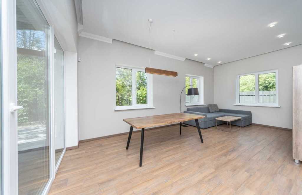 Аренда коттеджа 90 м², Синеозерная ул.