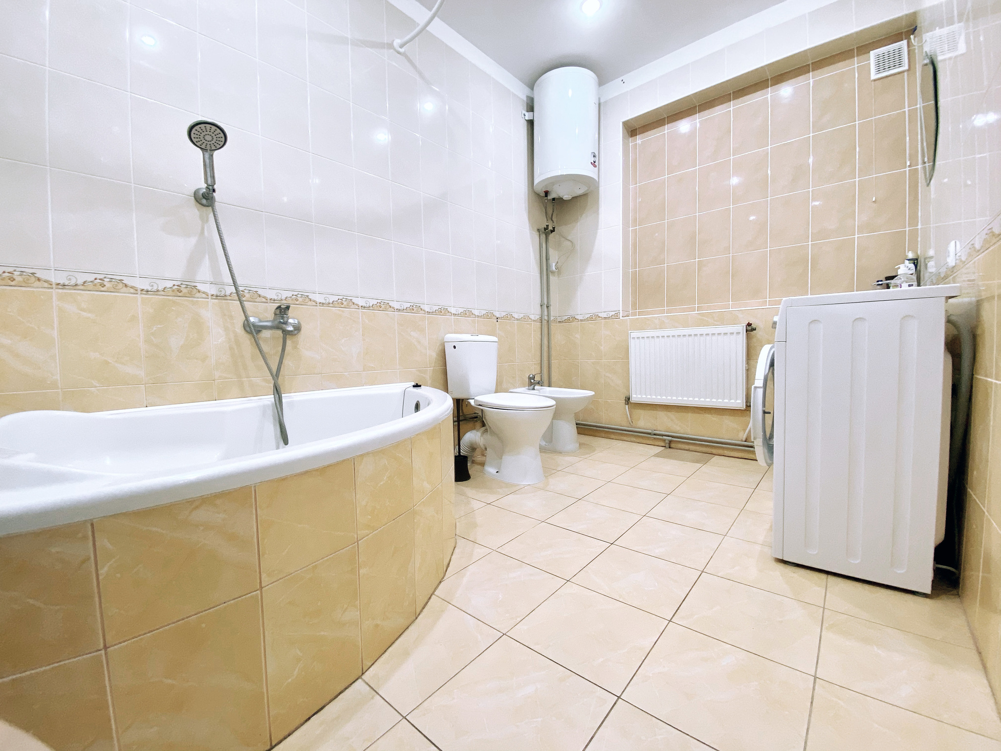 Дом посуточно 150 м², 130-я Садовая ул.
