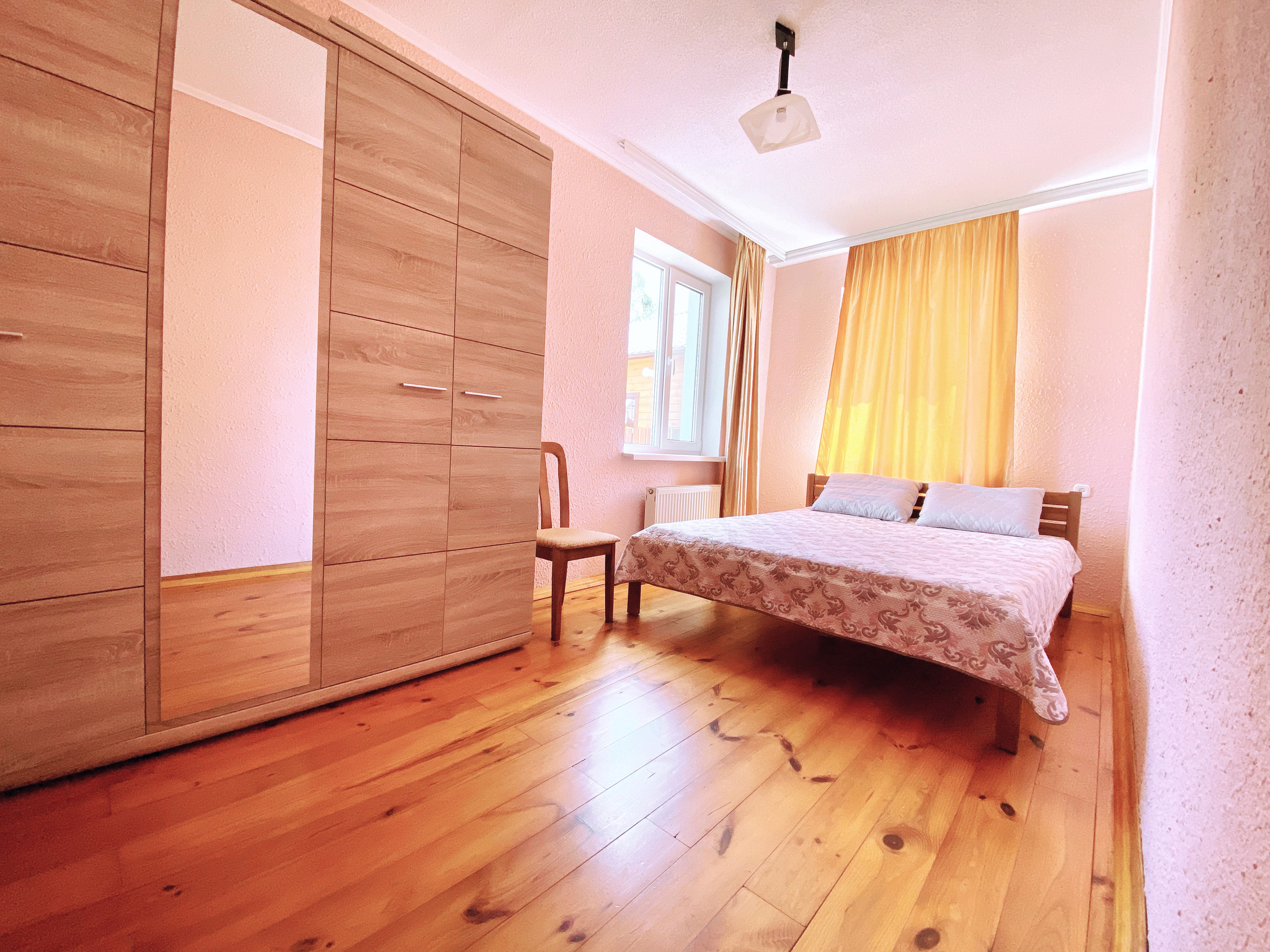 Дом посуточно 150 м², 130-я Садовая ул.
