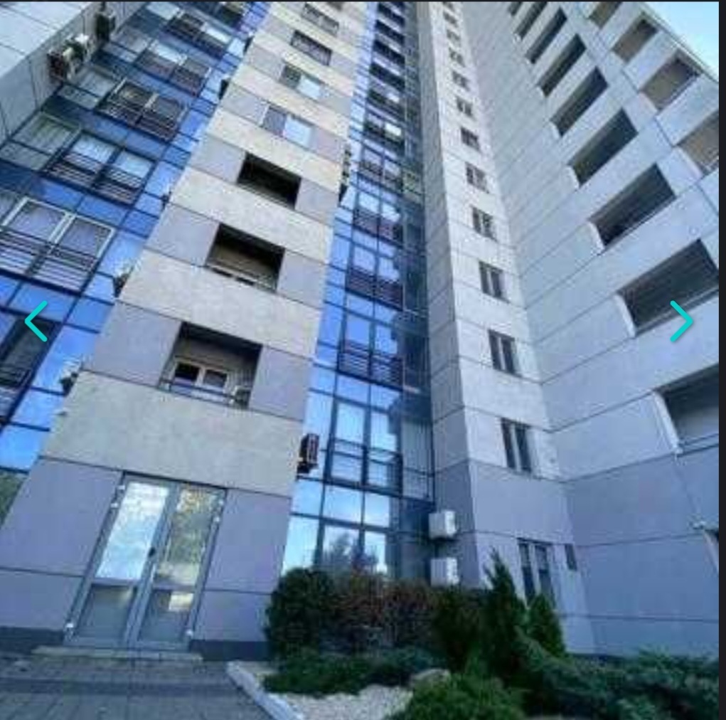 Продажа 2-комнатной квартиры 60 м², Александра Поля просп., 16