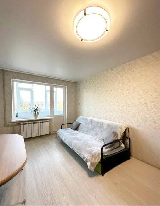 Продаж 1-кімнатної квартири 33 м², Харківська вул.