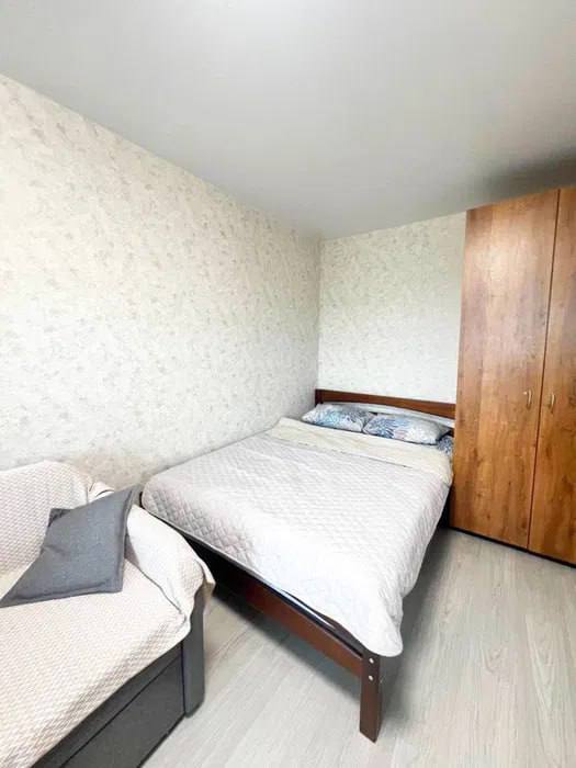 Продаж 1-кімнатної квартири 33 м², Харківська вул.