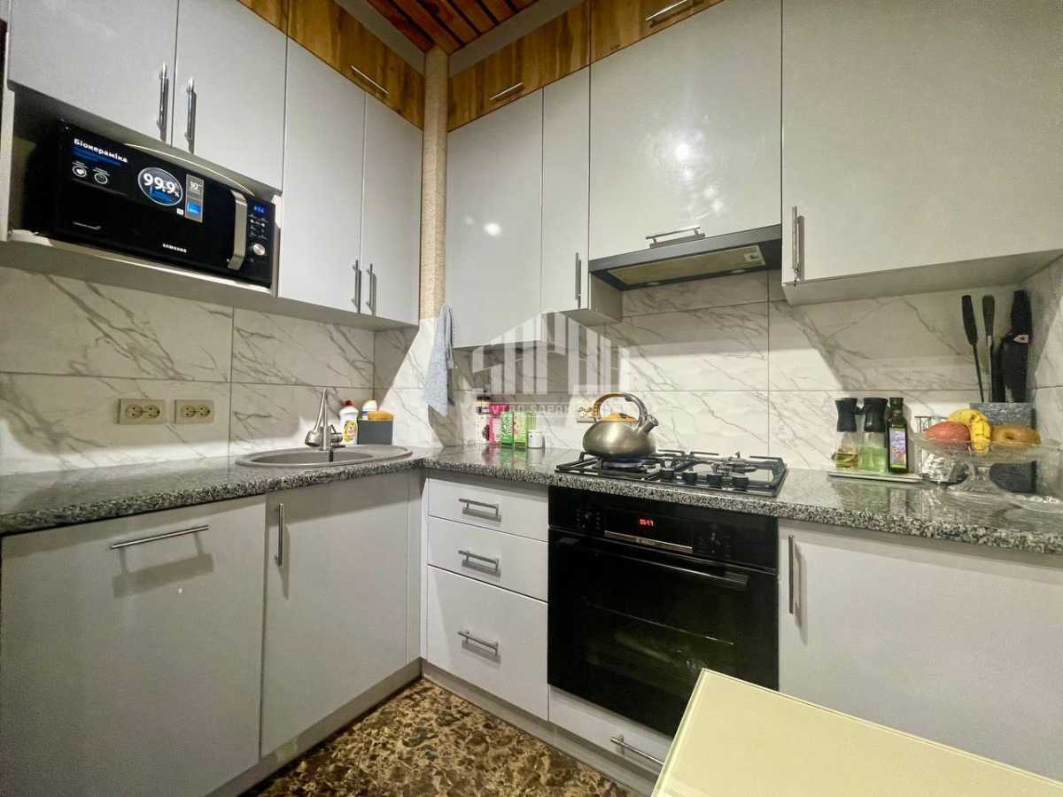 Продажа 1-комнатной квартиры 41 м², Киевская ул., 128