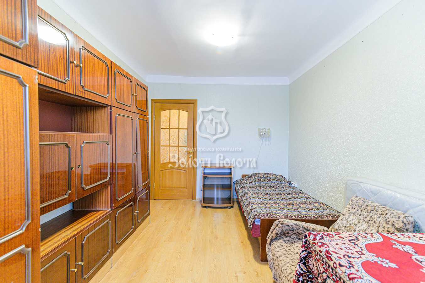 Продажа 3-комнатной квартиры 55.9 м², Строителей ул., 24