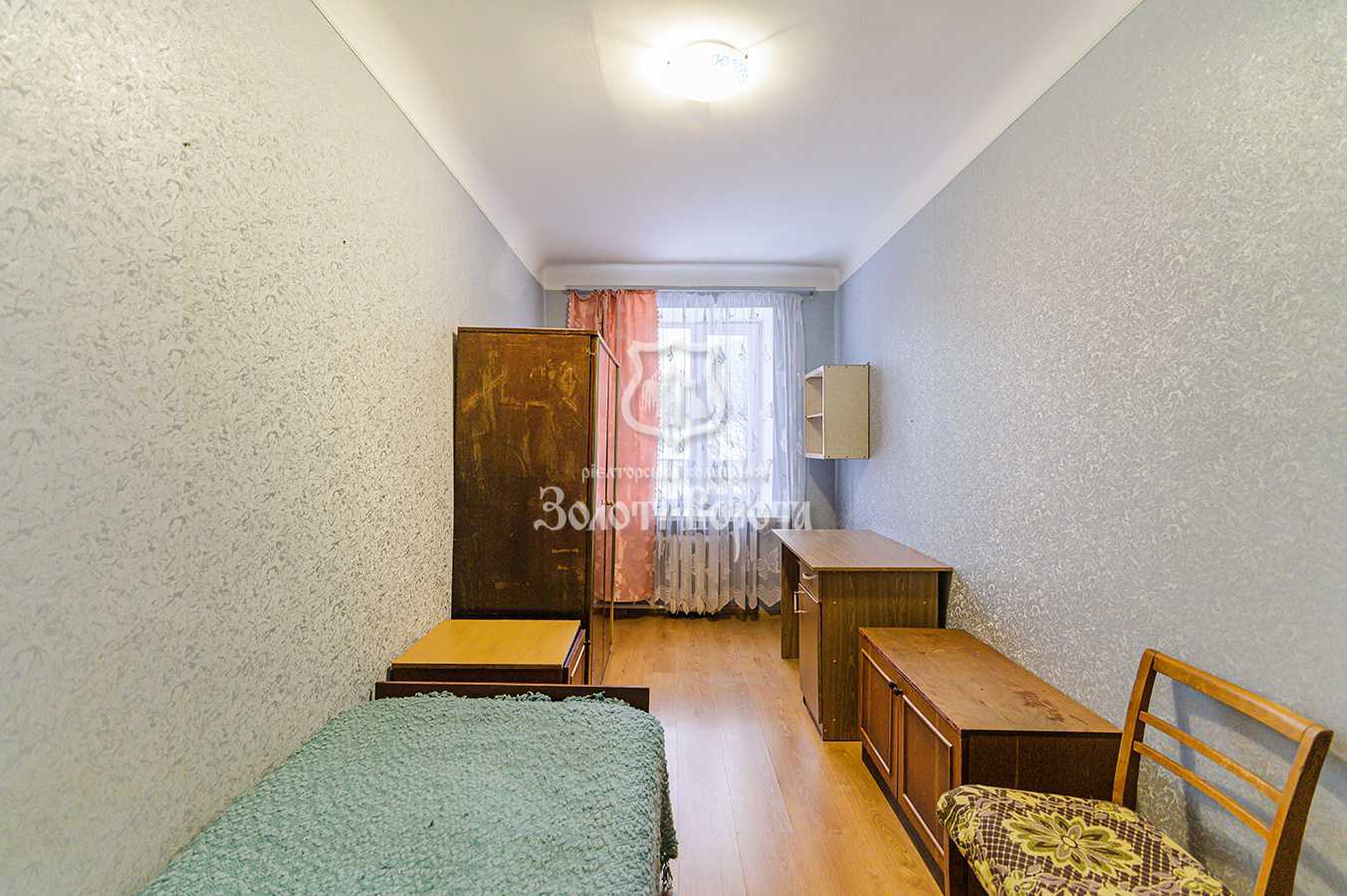 Продажа 3-комнатной квартиры 55.9 м², Строителей ул., 24