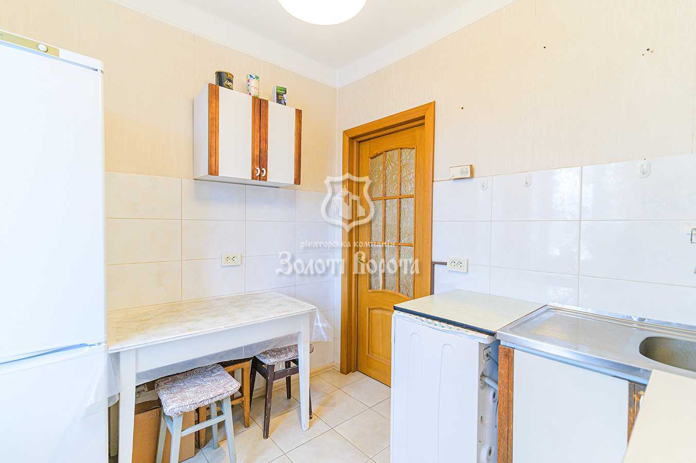 Продажа 3-комнатной квартиры 55.9 м², Строителей ул., 24