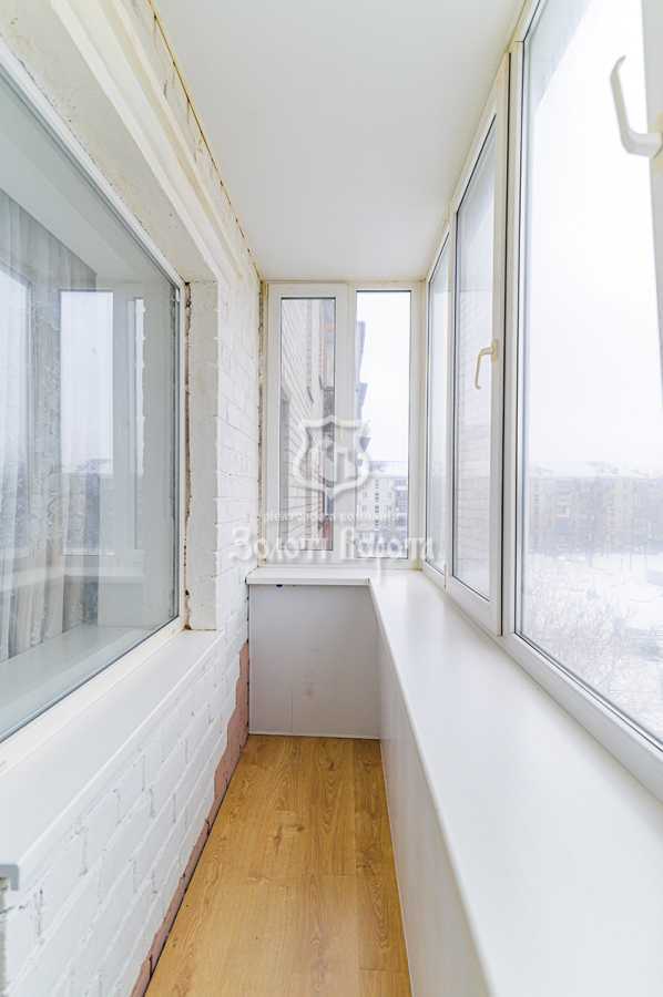 Продажа 3-комнатной квартиры 55.9 м², Строителей ул., 24