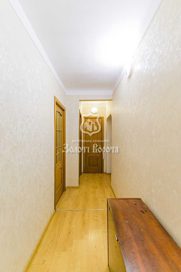 Продажа 3-комнатной квартиры 55.9 м², Строителей ул., 24