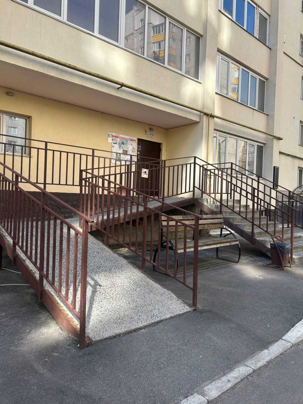 Продажа 2-комнатной квартиры 65 м², Мира просп.