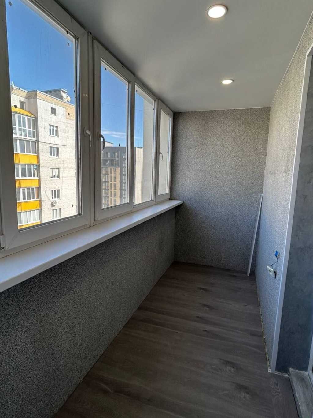 Продажа 2-комнатной квартиры 65 м², Мира просп.