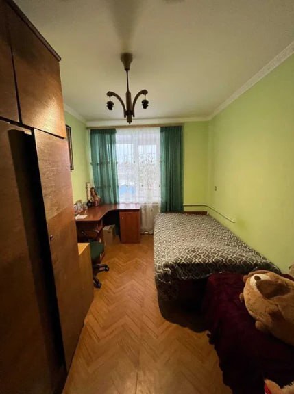 Продажа 4-комнатной квартиры 65 м², Карбышева пер.