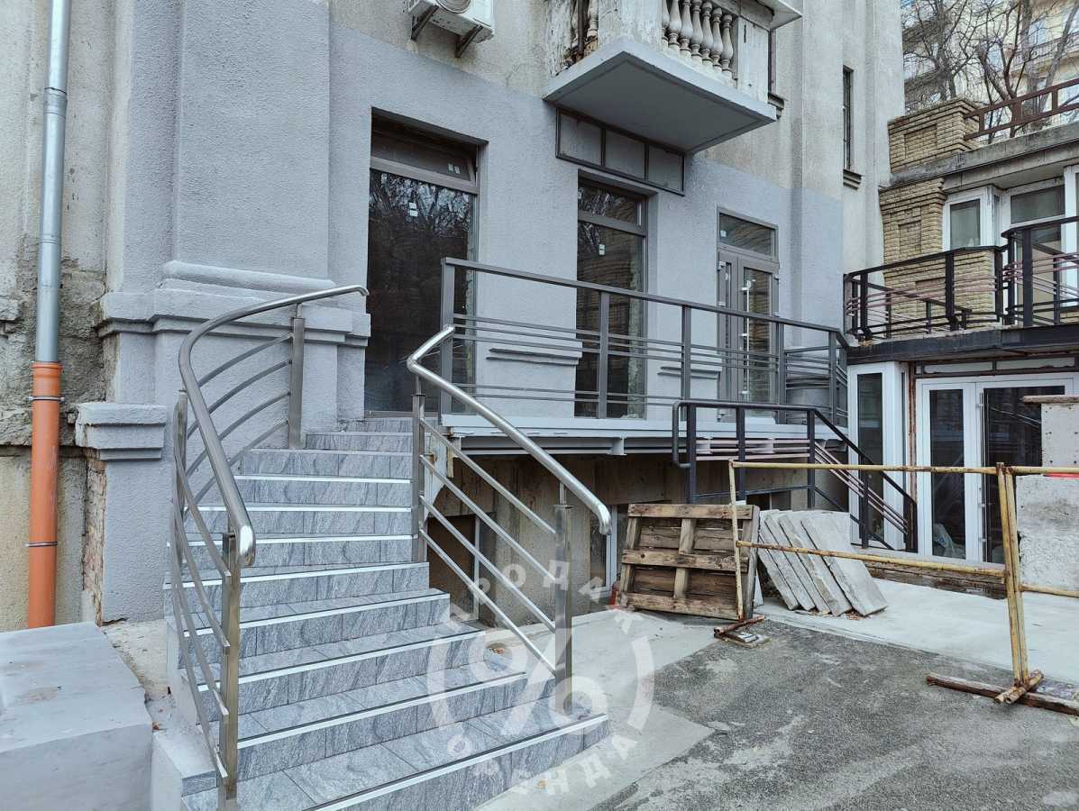 Аренда другого торгового помещения 110 м², Шелковичная ул., 38