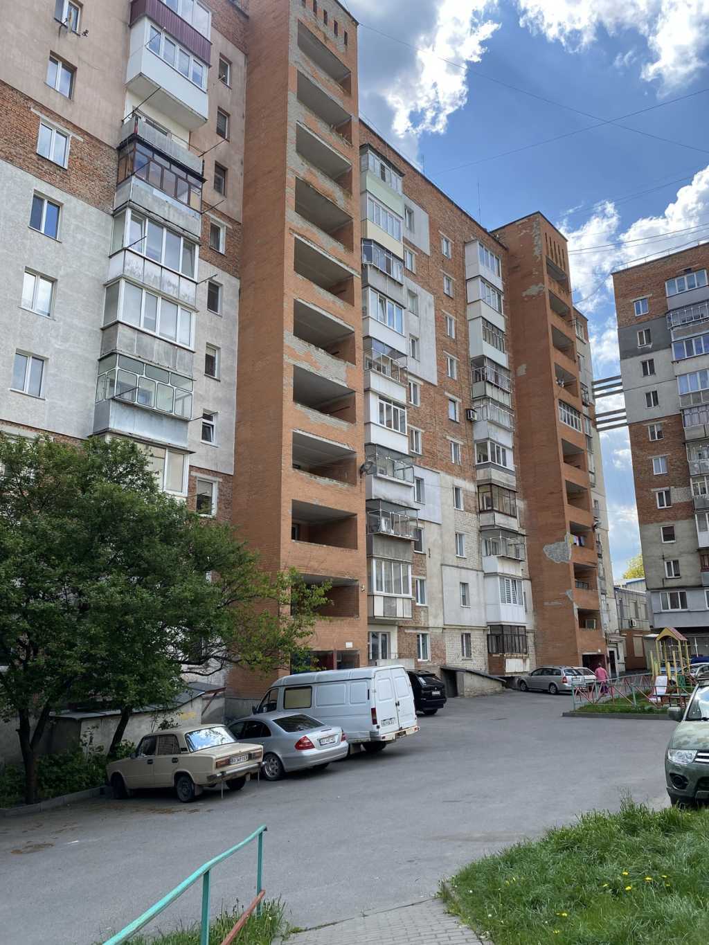Продажа 2-комнатной квартиры 50.4 м², Больничная ул.
