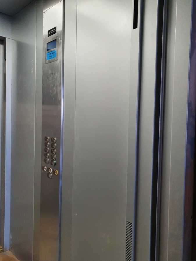 Продаж 1-кімнатної квартири 33 м², Покровська вул., 2/2