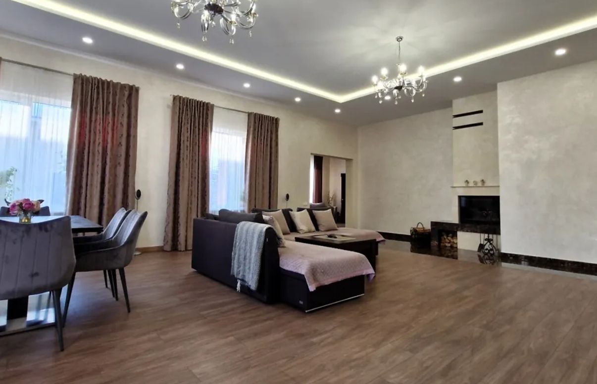 Продажа дома 259 м², Абрикосовая ул.