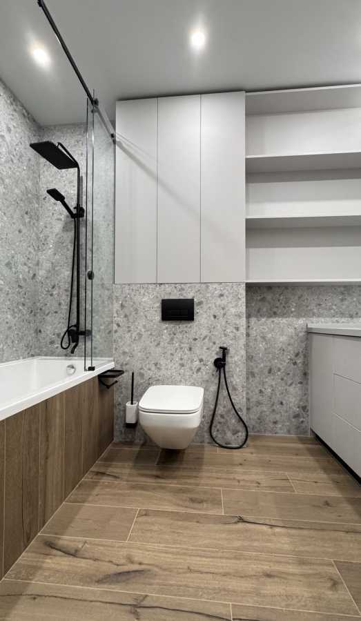 Продаж 2-кімнатної квартири 67 м², Молодіжна вул., 5