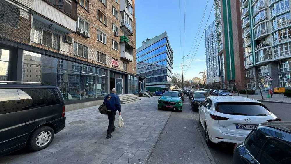 Аренда другого торгового помещения 40 м², Академика Филатова ул., 2/1