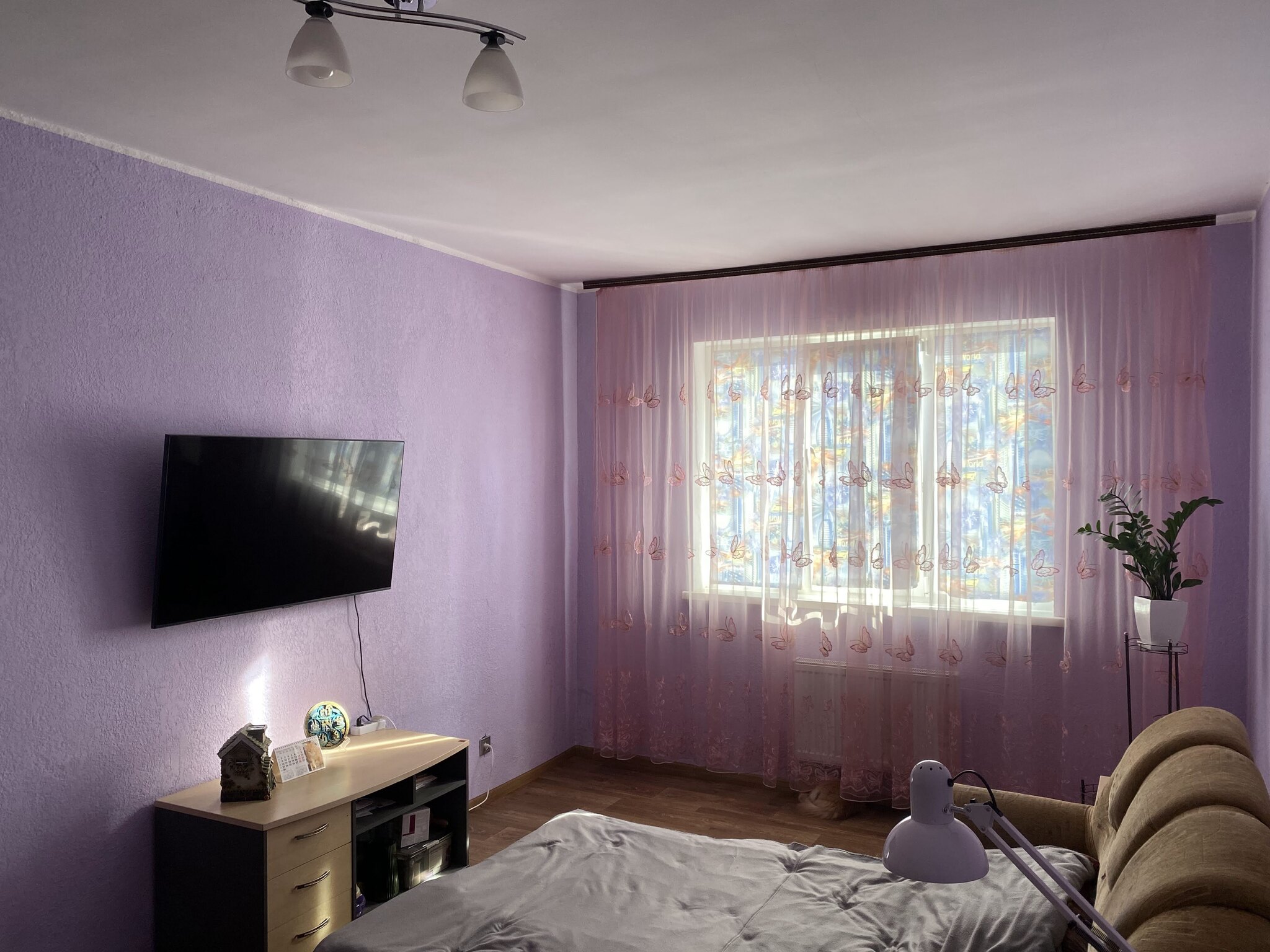 Продаж 2-кімнатної квартири 65 м²
