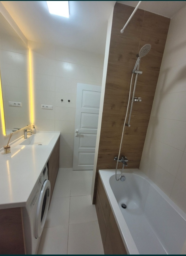 Продажа 1-комнатной квартиры 62 м², Каховская ул., 62А