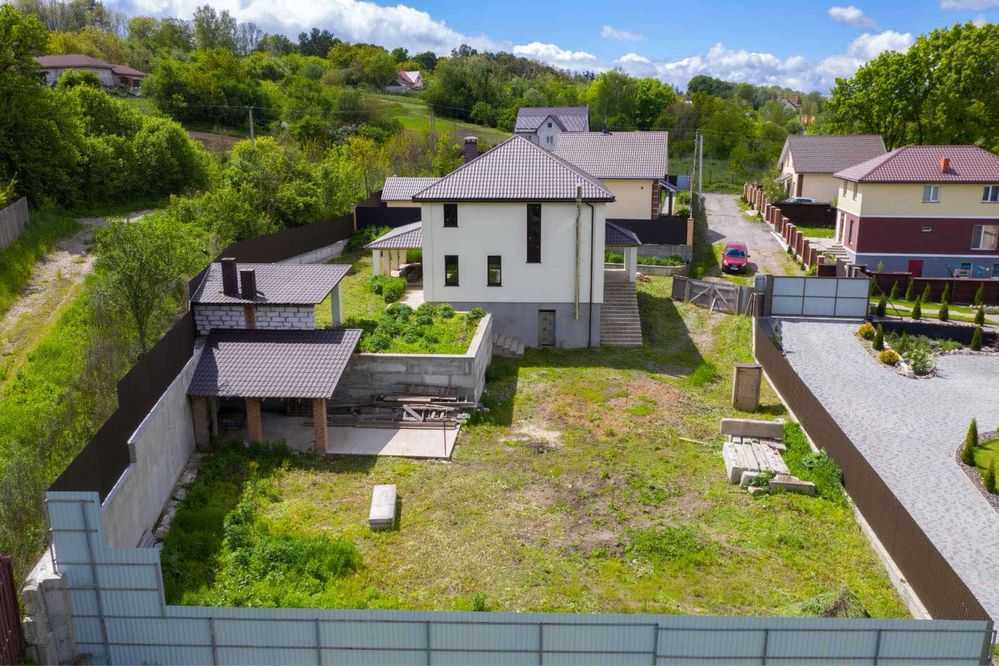 Продажа дома 255 м², Жовтнева, 2