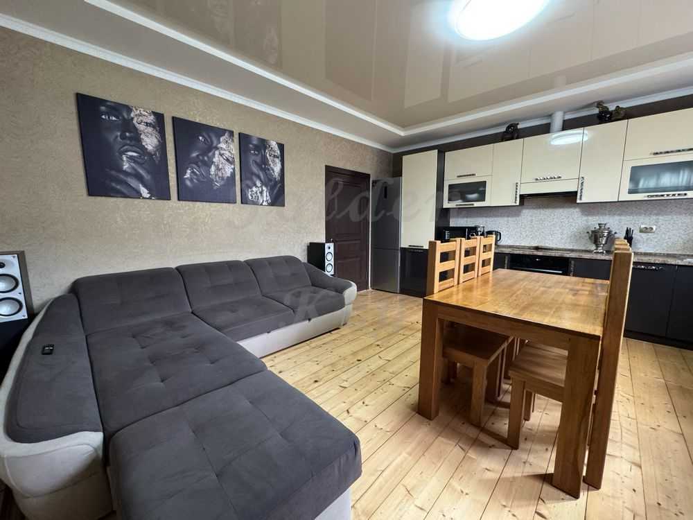 Оренда будинку 88 м², Європейський пров., 6