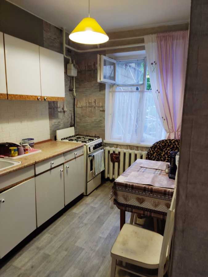 Аренда 3-комнатной квартиры 68 м², Героев просп., 21