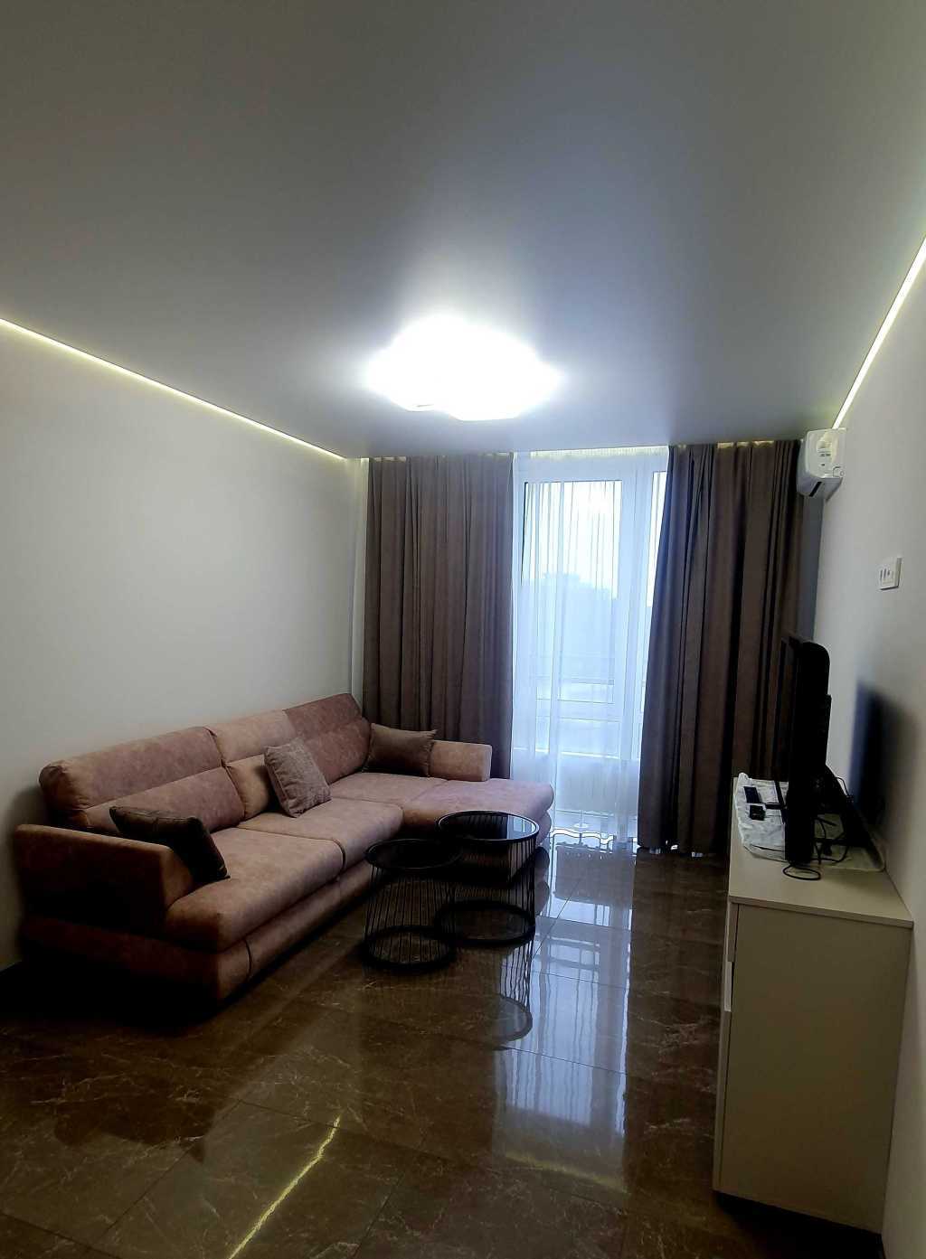 Продаж 1-кімнатної квартири 47.5 м², Дніпровська наб., 20а
