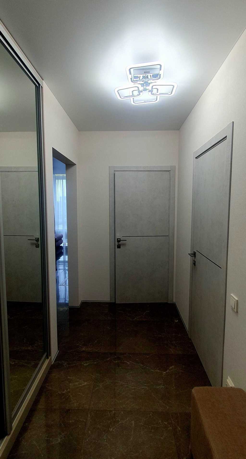 Продаж 1-кімнатної квартири 47.5 м², Дніпровська наб., 20а