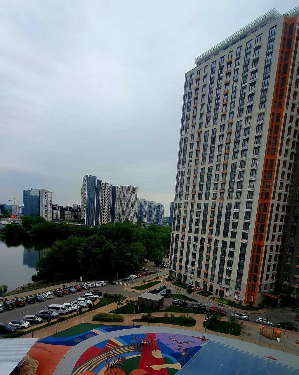 Продаж 1-кімнатної квартири 47.5 м², Дніпровська наб., 20а
