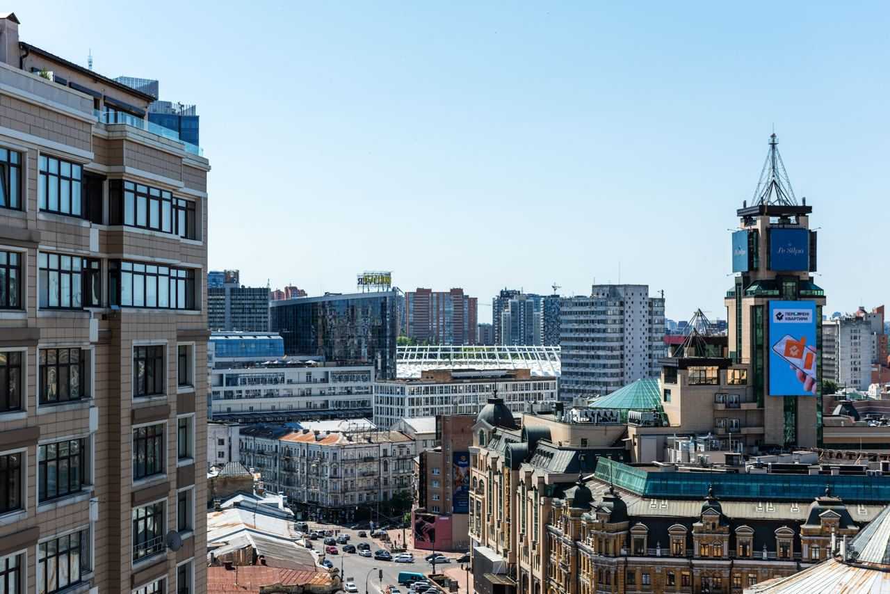 Продажа 5-комнатной квартиры 212 м², Крещатик ул., 27Б