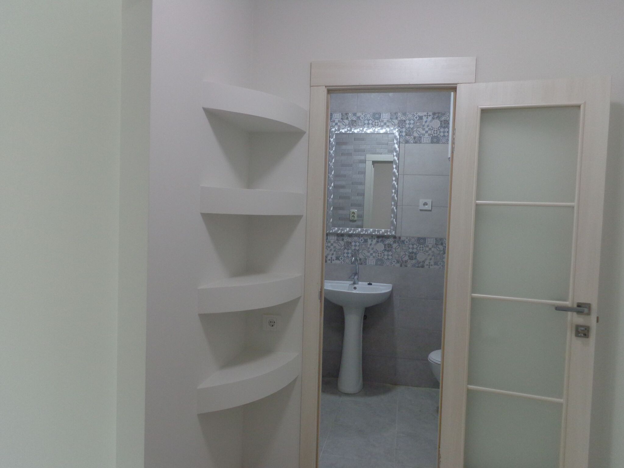 Аренда студии 50 м², Девичья ул., 10