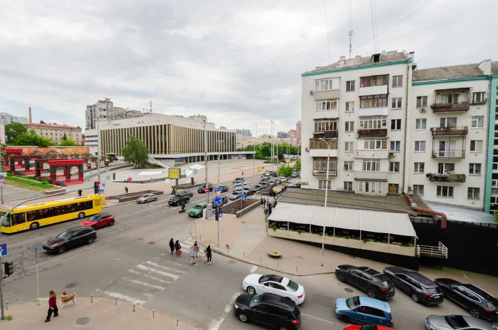 Продажа 2-комнатной квартиры 45 м², Большая Васильковская ул., 112