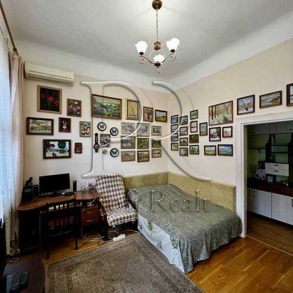 Продажа 2-комнатной квартиры 55 м², Михайловская ул., 22Б