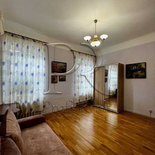 Продажа 2-комнатной квартиры 55 м², Михайловская ул., 22Б