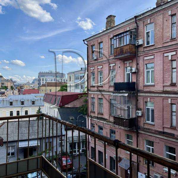 Продажа 2-комнатной квартиры 55 м², Михайловская ул., 22Б