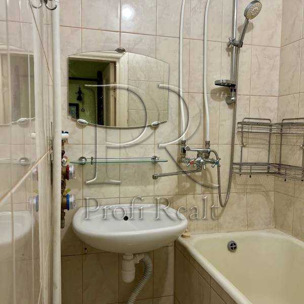Продажа 2-комнатной квартиры 55 м², Михайловская ул., 22Б