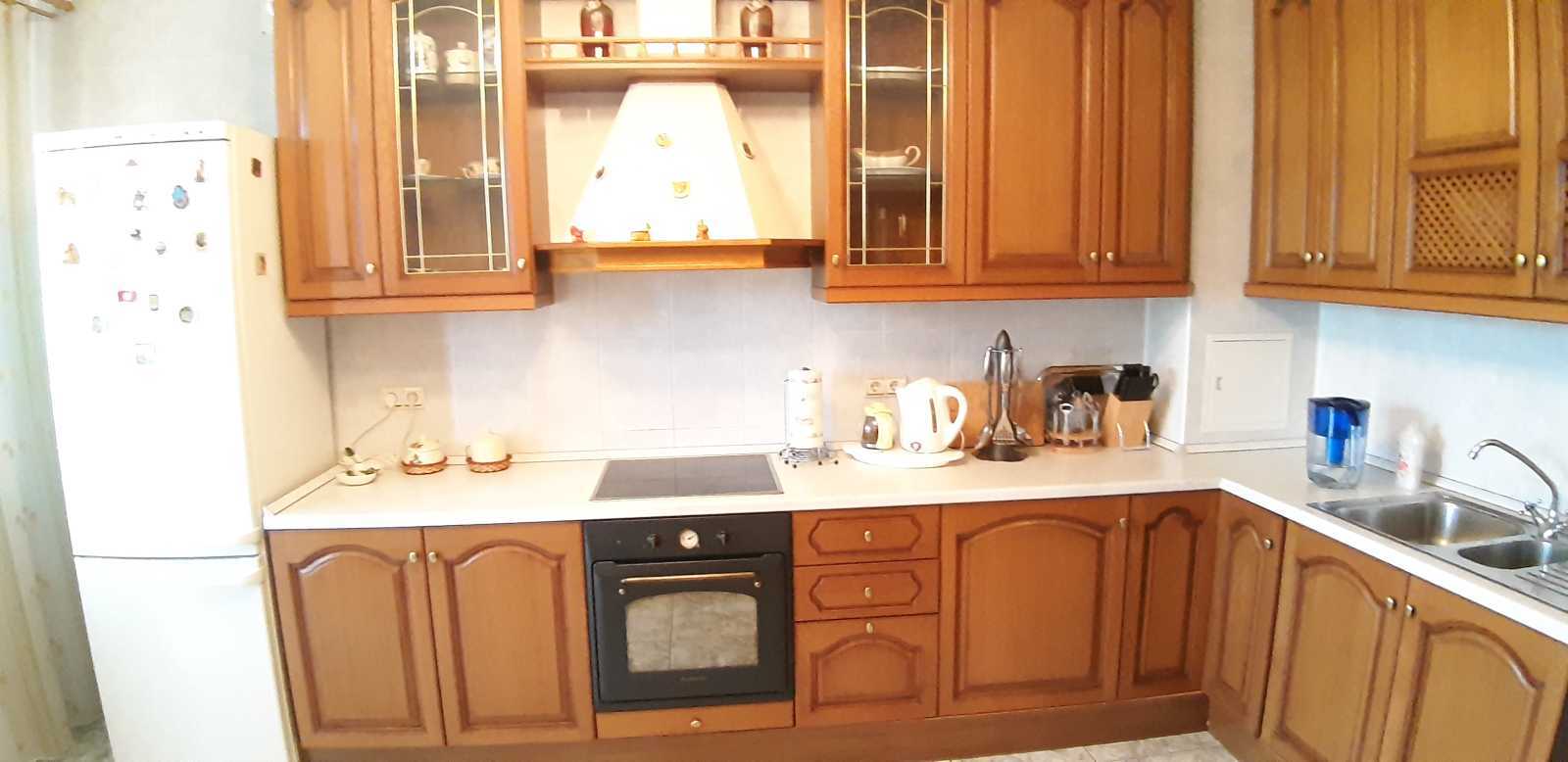 Оренда 3-кімнатної квартири 106 м², Автозаводська вул., 99/4