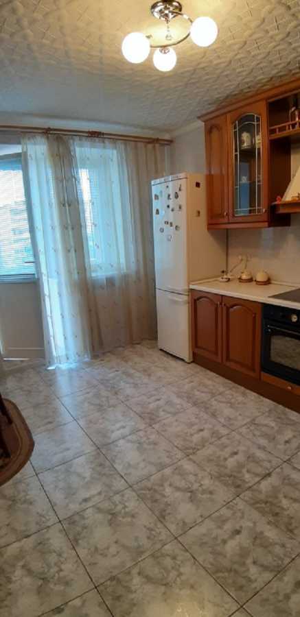 Оренда 3-кімнатної квартири 106 м², Автозаводська вул., 99/4