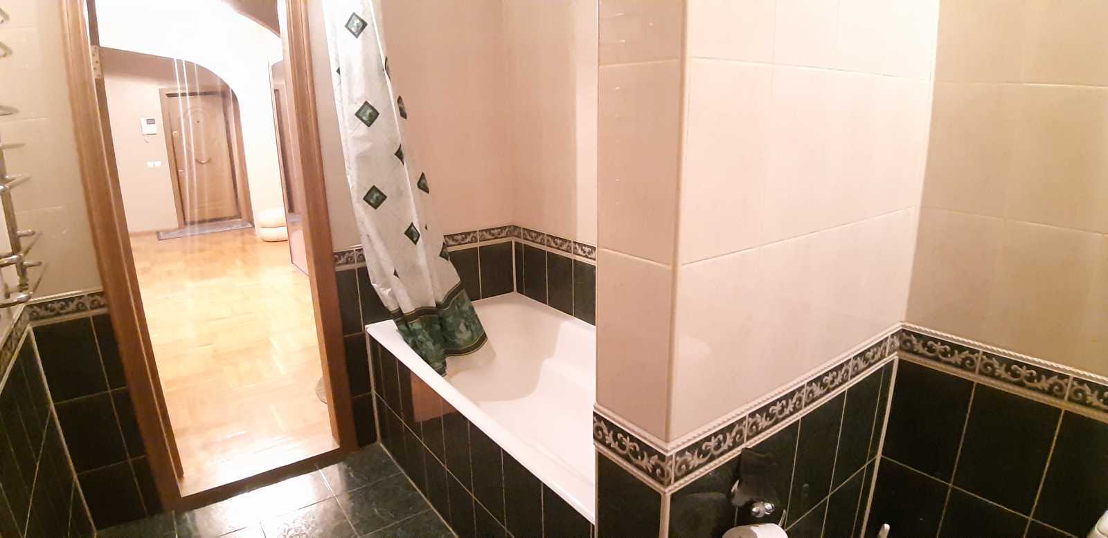 Оренда 3-кімнатної квартири 106 м², Автозаводська вул., 99/4