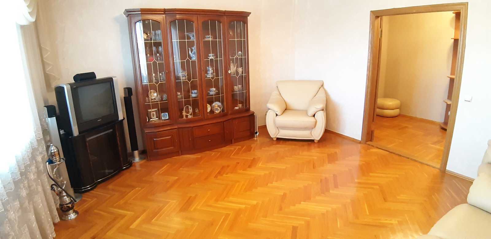 Оренда 3-кімнатної квартири 106 м², Автозаводська вул., 99/4