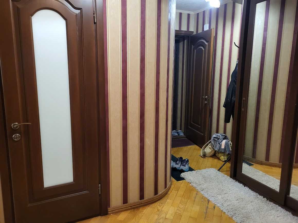 Продаж 2-кімнатної квартири 66 м², Грушевського вул., 13