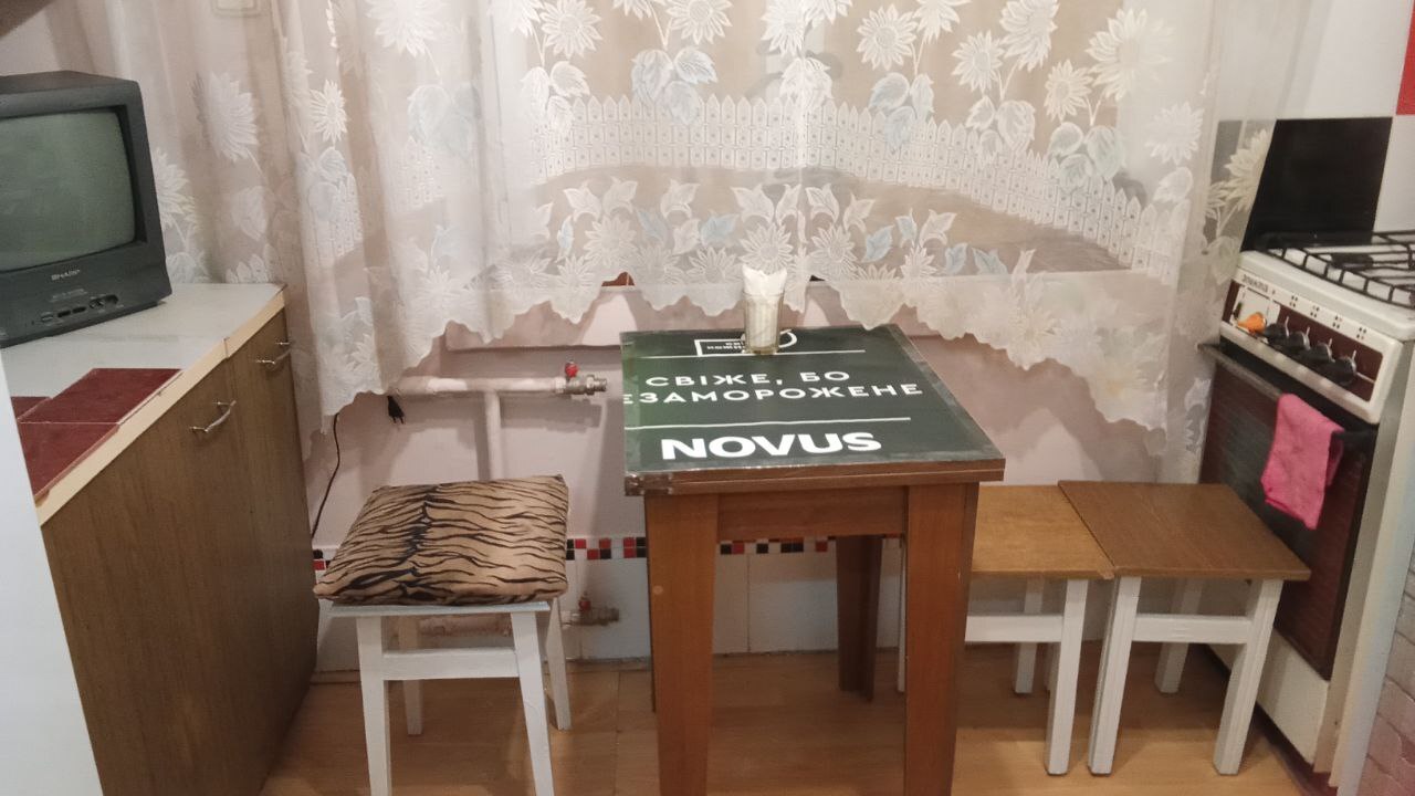 Оренда 1-кімнатної квартири 21 м², Дубровицька вул., 3