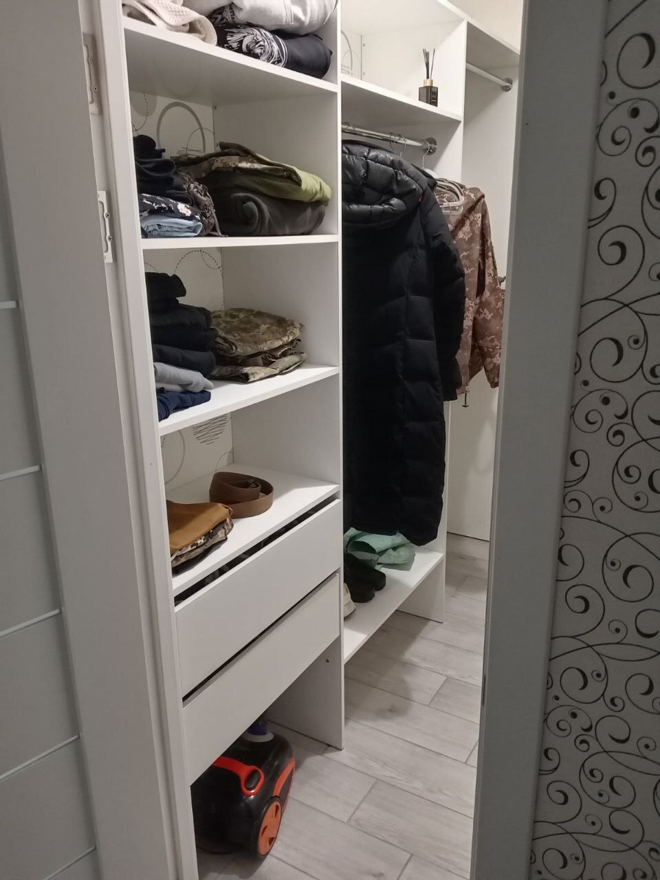 Продаж 1-кімнатної квартири 42 м², Михайла Лушпи просп.