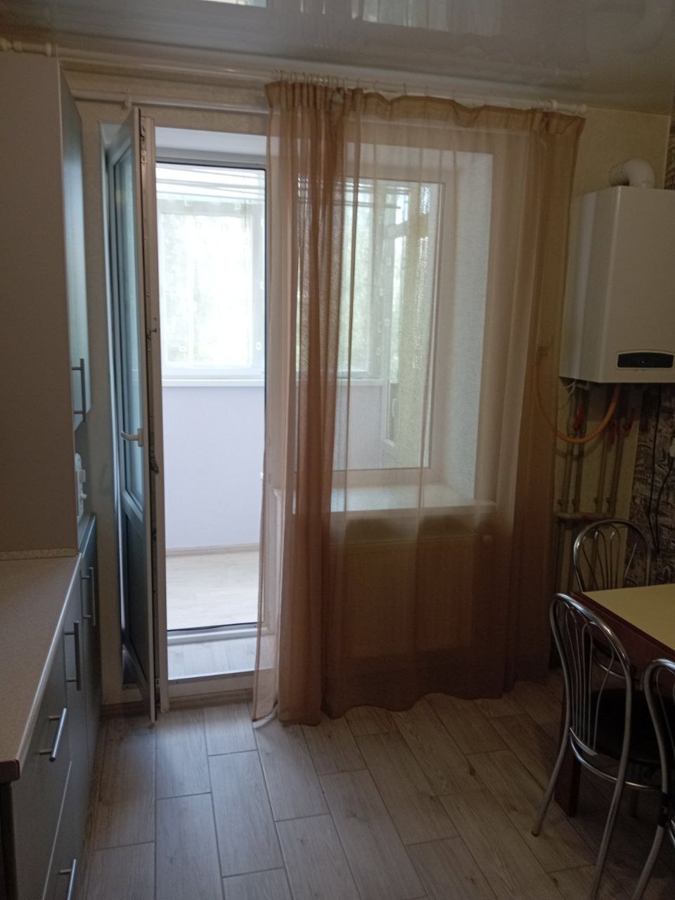Продаж 1-кімнатної квартири 42 м², Михайла Лушпи просп.