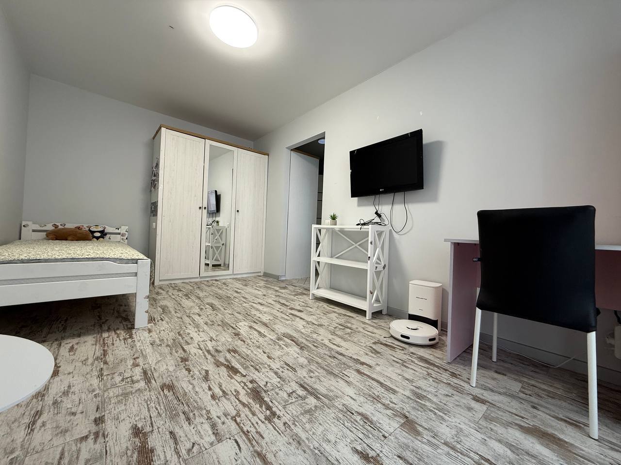 Продаж 2-кімнатної квартири 45.1 м², Луганська вул.